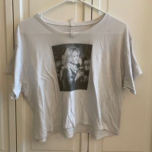 Erin Andrews loose tee
